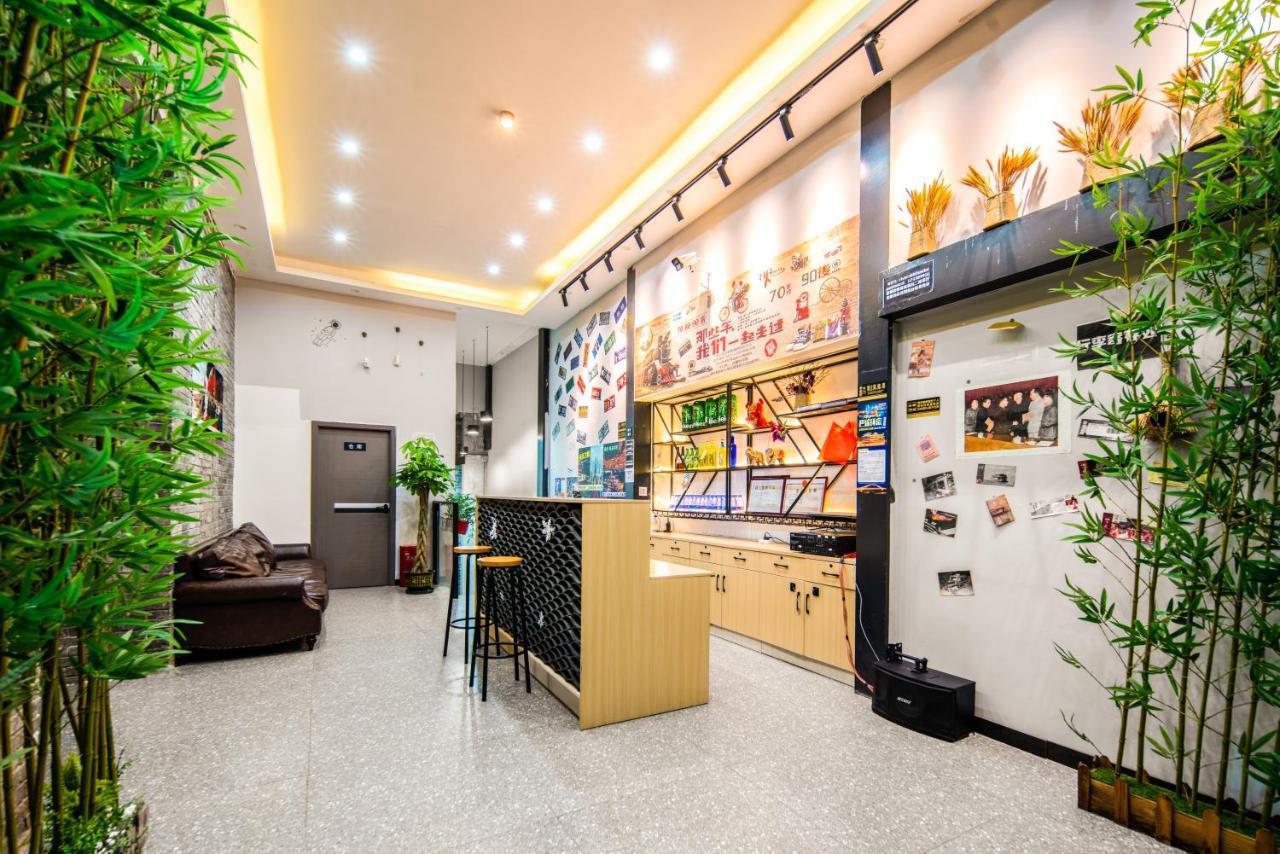 Riverside International Youth Hostel阅江老院青年旅舍 Chongqing Exterior foto